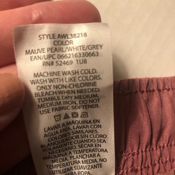 ATHLETIC WORKS Shorts with mesh inset. - Picture 3 of 4